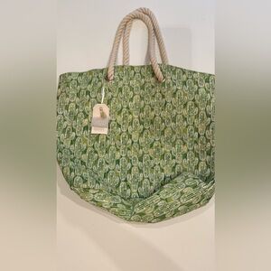 BRAND NEW: 2CHIC Green Cactus Print Tote Bag